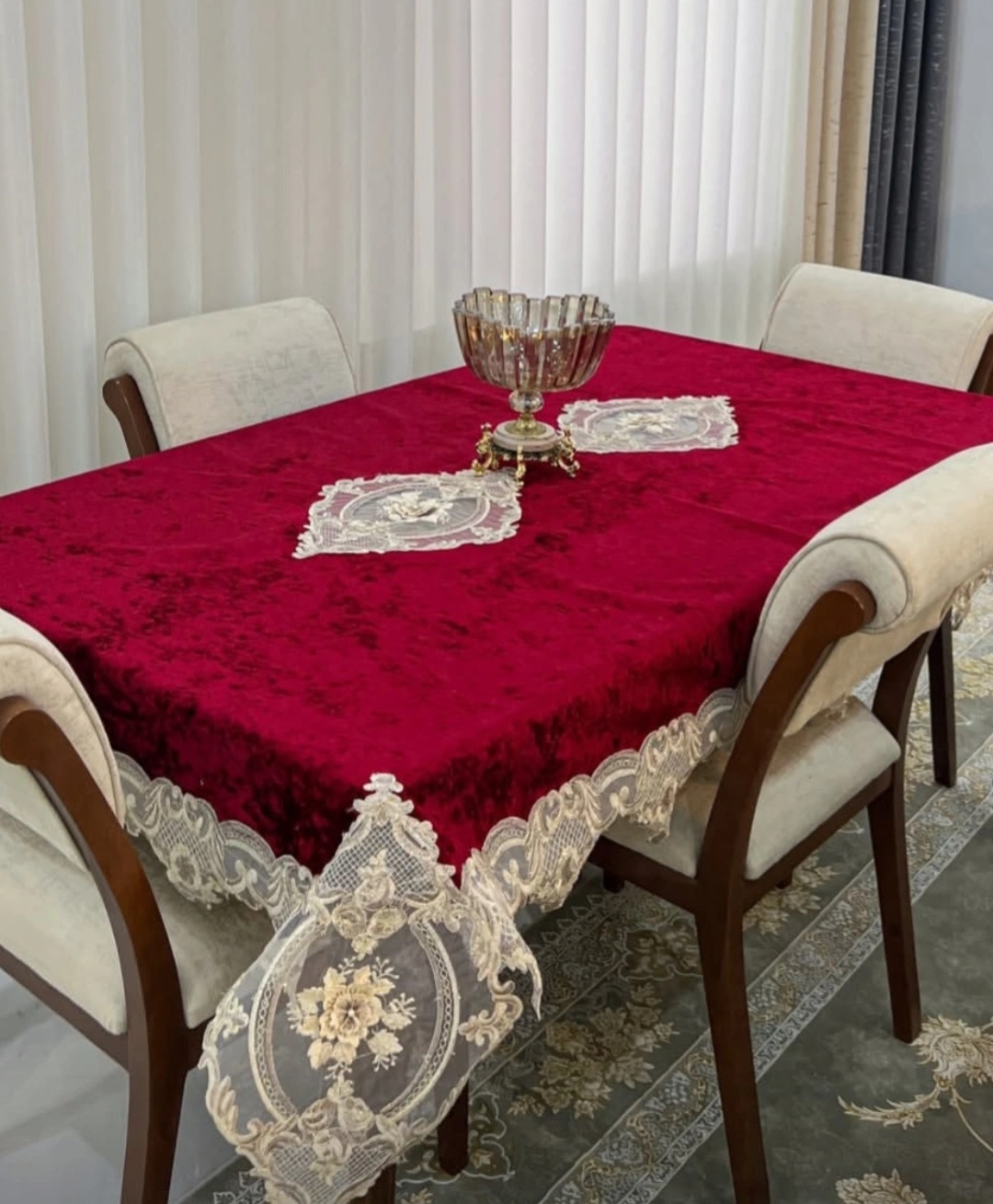 رومیزی ناهارخوری بزرگ